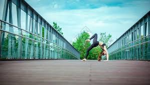 巴萨女足主帅谈进球被吹：画面很清晰我们没越位，判罚改变了比赛